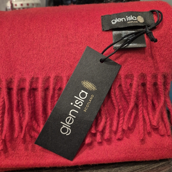 100% Cashmere Scarf Plain Red Scarlet - Made in Scotland NWT - Picture 4 of 4